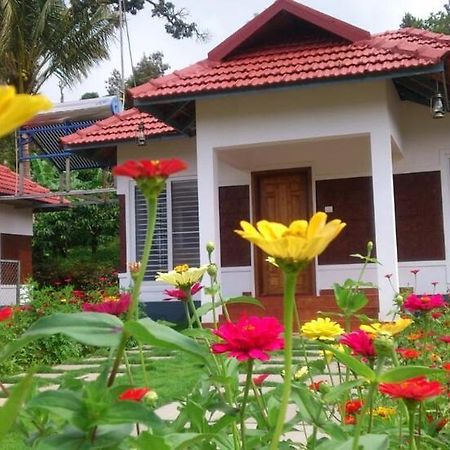 Himani Heritage Resorts, Formerly Camp Nishani Holidays Madikeri Exteriér fotografie