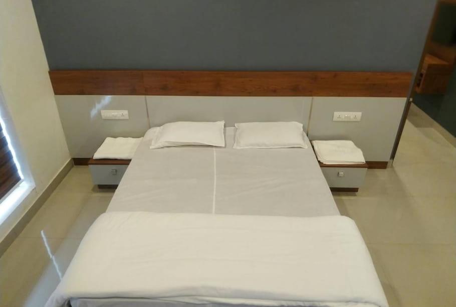Himani Heritage Resorts, Formerly Camp Nishani Holidays Madikeri Exteriér fotografie