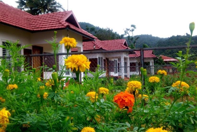 Himani Heritage Resorts, Formerly Camp Nishani Holidays Madikeri Exteriér fotografie